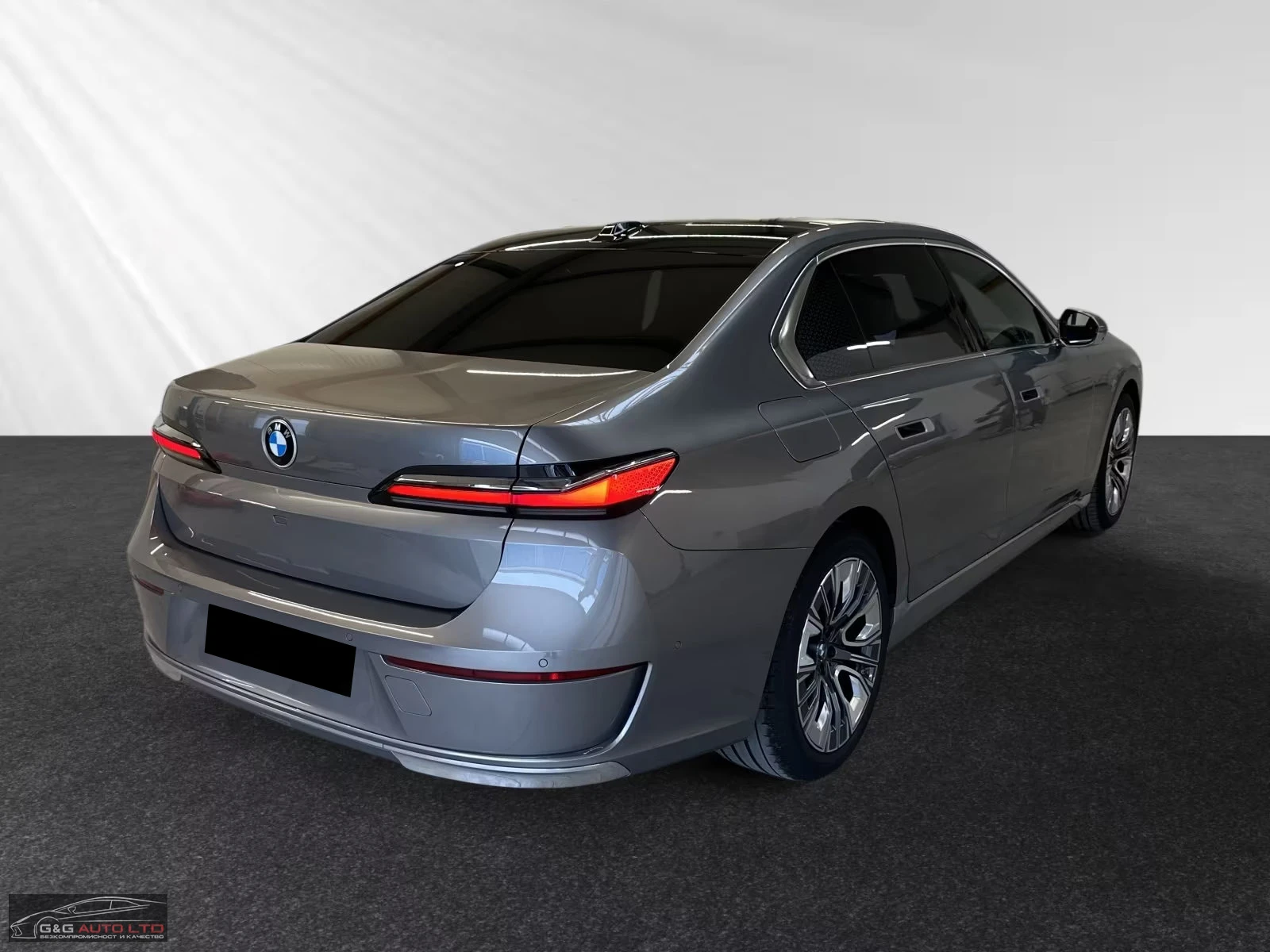 BMW 740 xDRIVE/299HP/360/B&W/HUD/PANO/ACC/587z, снимка 4 - Автомобили и джипове - 55258109