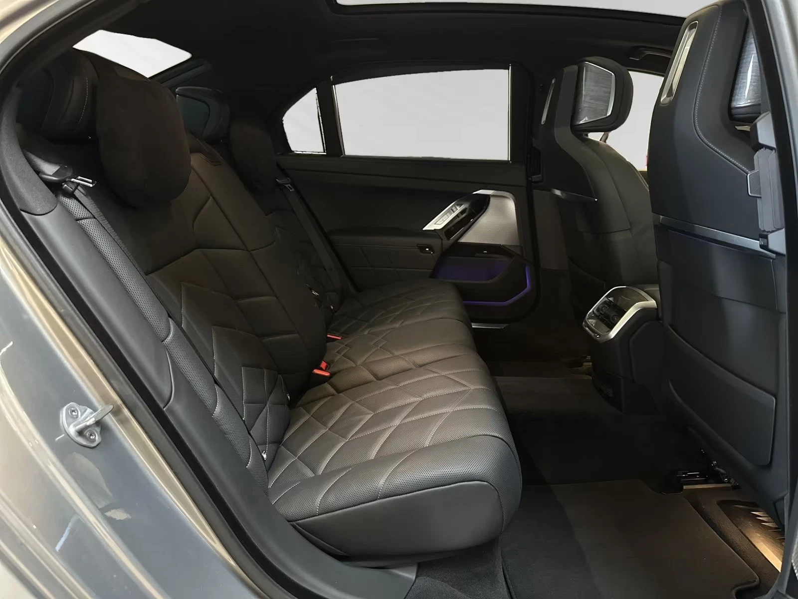 BMW 740 xDRIVE/299HP/360/B&W/HUD/PANO/ACC/587z, снимка 13 - Автомобили и джипове - 55258109