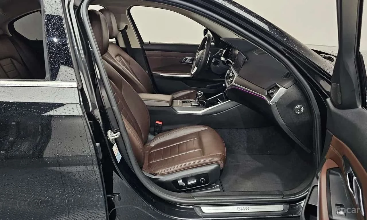 BMW 320 * 320i Luxury * CARFAX * ЦЕНА ДО БГ, снимка 11 - Автомобили и джипове - 55550619