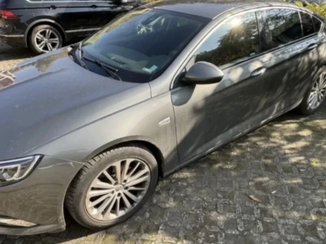 Opel Insignia Grand Sport, снимка 2 - Автомобили и джипове - 55593385