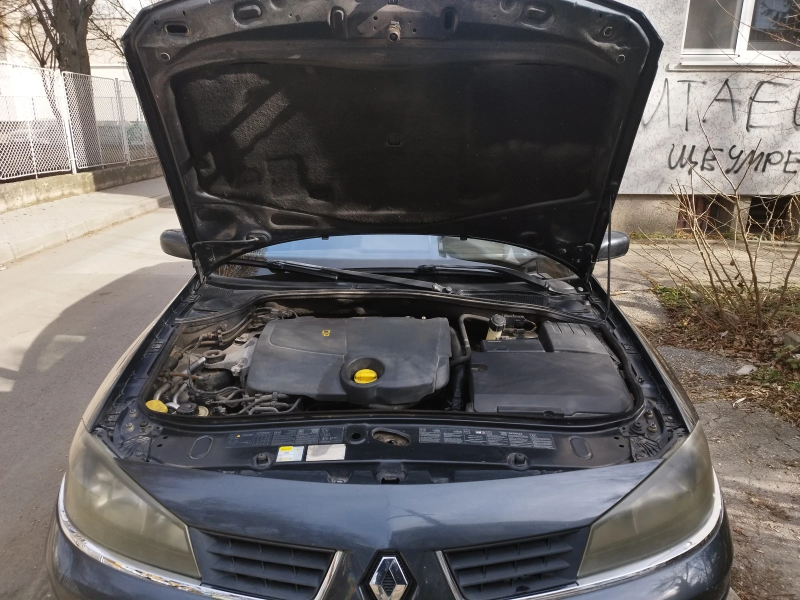 Renault Laguna, снимка 11 - Автомобили и джипове - 55611313