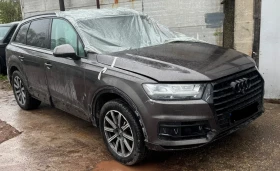 Audi Q7 3.0T Колата работи, след вандализъм по интериора