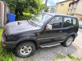 ������ Nissan Terrano