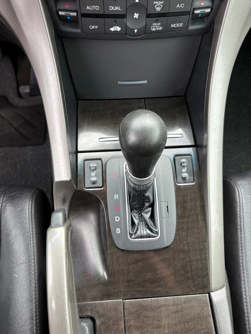 Honda Accord 2.4i, снимка 10 - Автомобили и джипове - 48219485