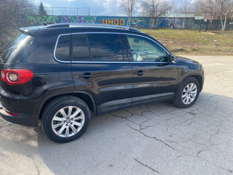 VW Tiguan 2.0 TDI 4x4 AUTOMAT, снимка 1 - Автомобили и джипове - 49348255