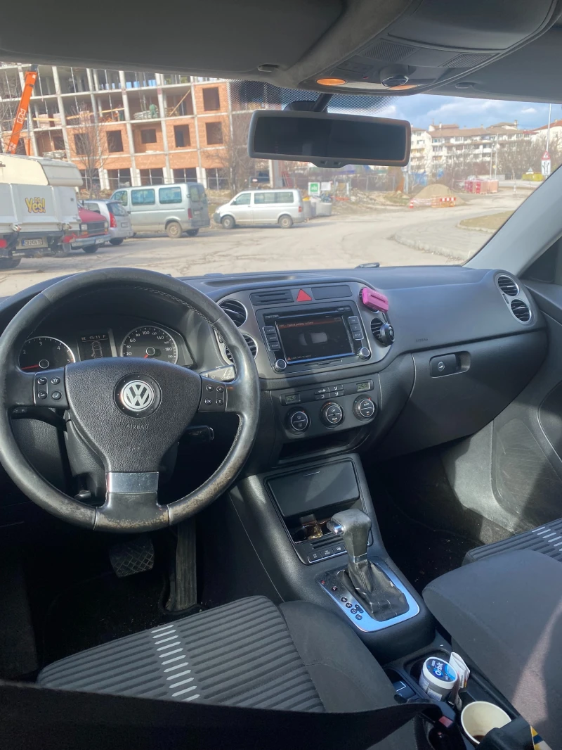 VW Tiguan 2.0 TDI 4x4 AUTOMAT, снимка 10 - Автомобили и джипове - 49348255