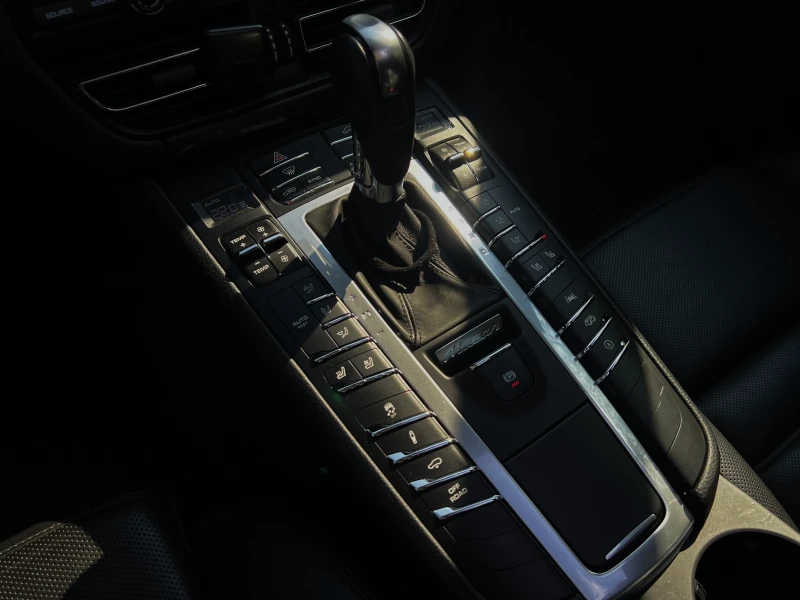 Porsche Macan GTS SPORTCHRONO BOSE PANO CAM , снимка 8 - Автомобили и джипове - 52133053