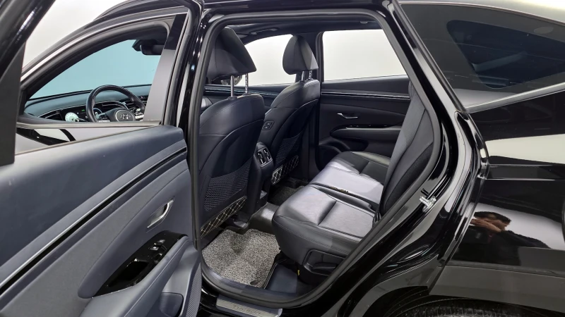 Hyundai Tucson 2.0CRDI/4x4/Пълна сервизна !!!, снимка 9 - Автомобили и джипове - 53445736