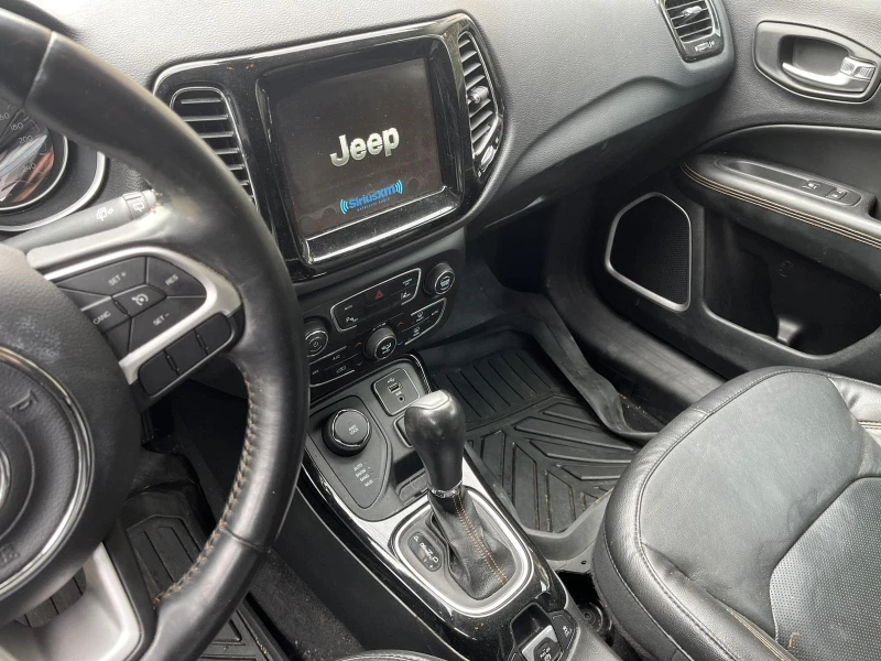 Jeep Compass 2.4, снимка 8 - Автомобили и джипове - 53519739