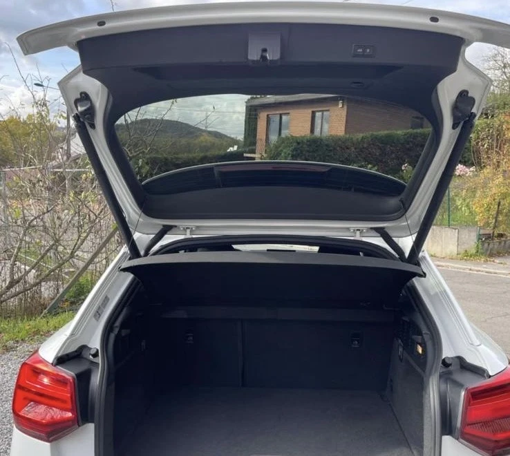 Audi Q2, снимка 3 - Автомобили и джипове - 53028001