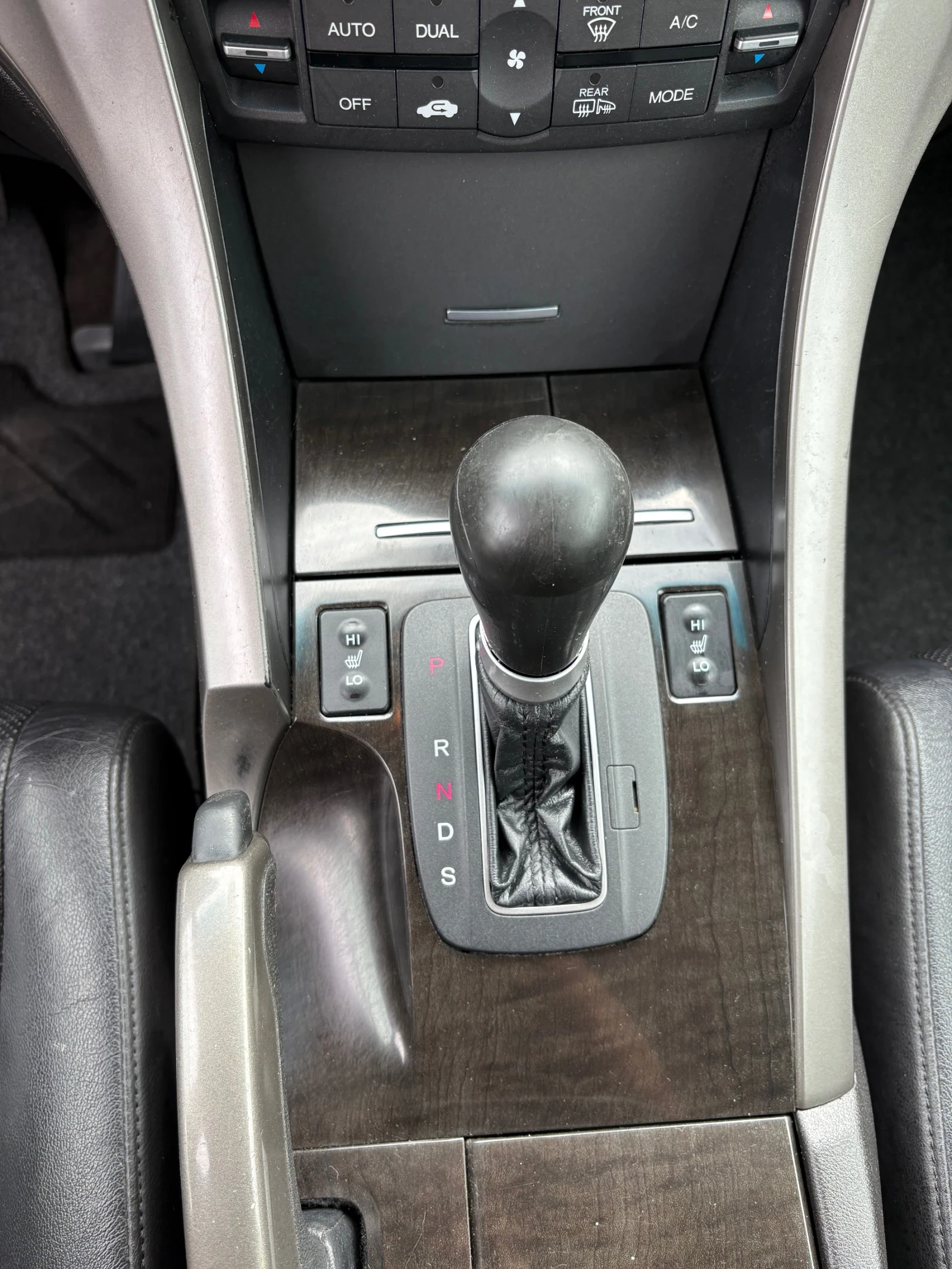 Honda Accord 2.4i - изображение 10