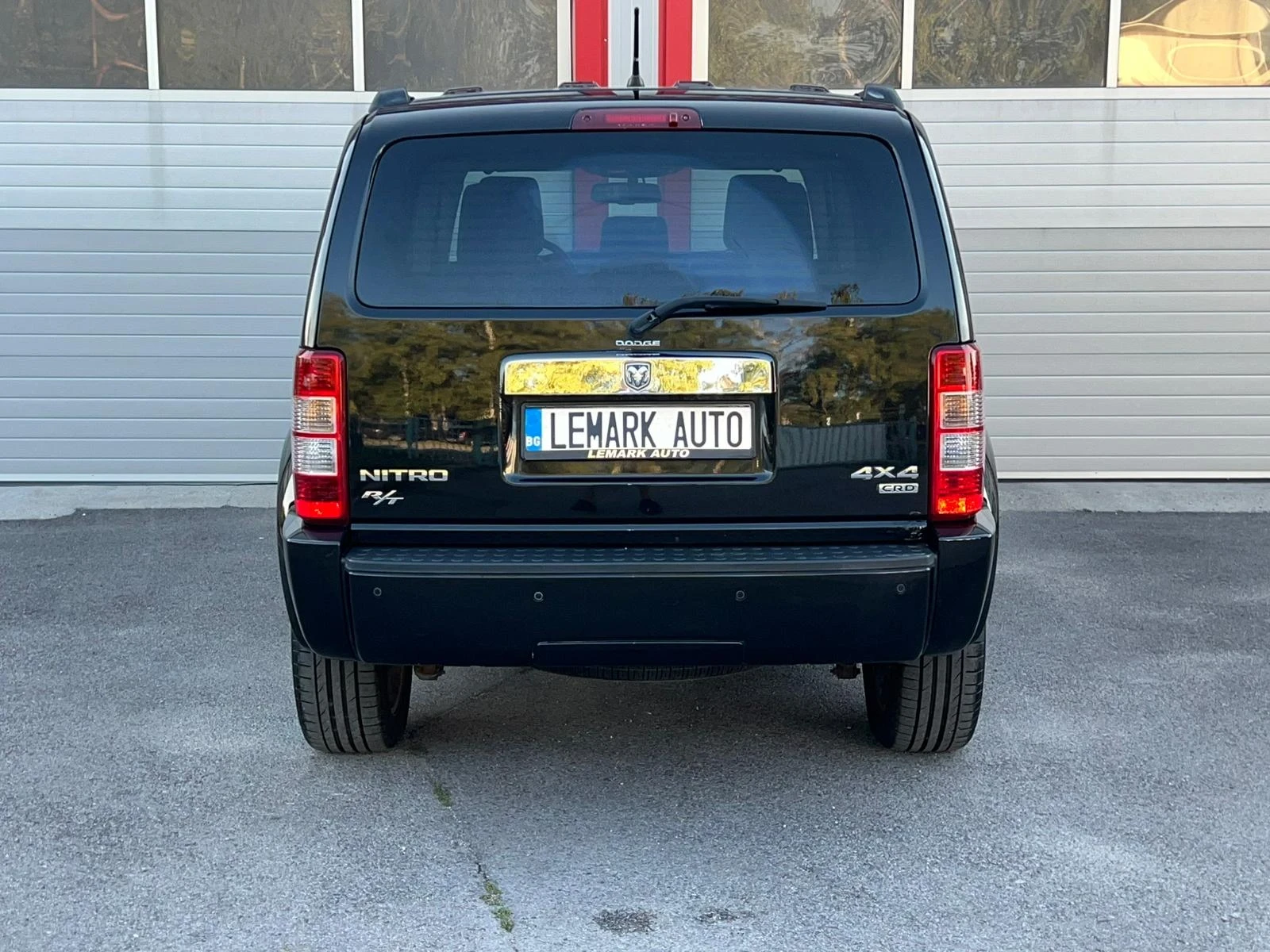 Dodge Nitro 2.8CRD AUTOMATIK 4X4 ЛИЗИНГ!!! - изображение 10
