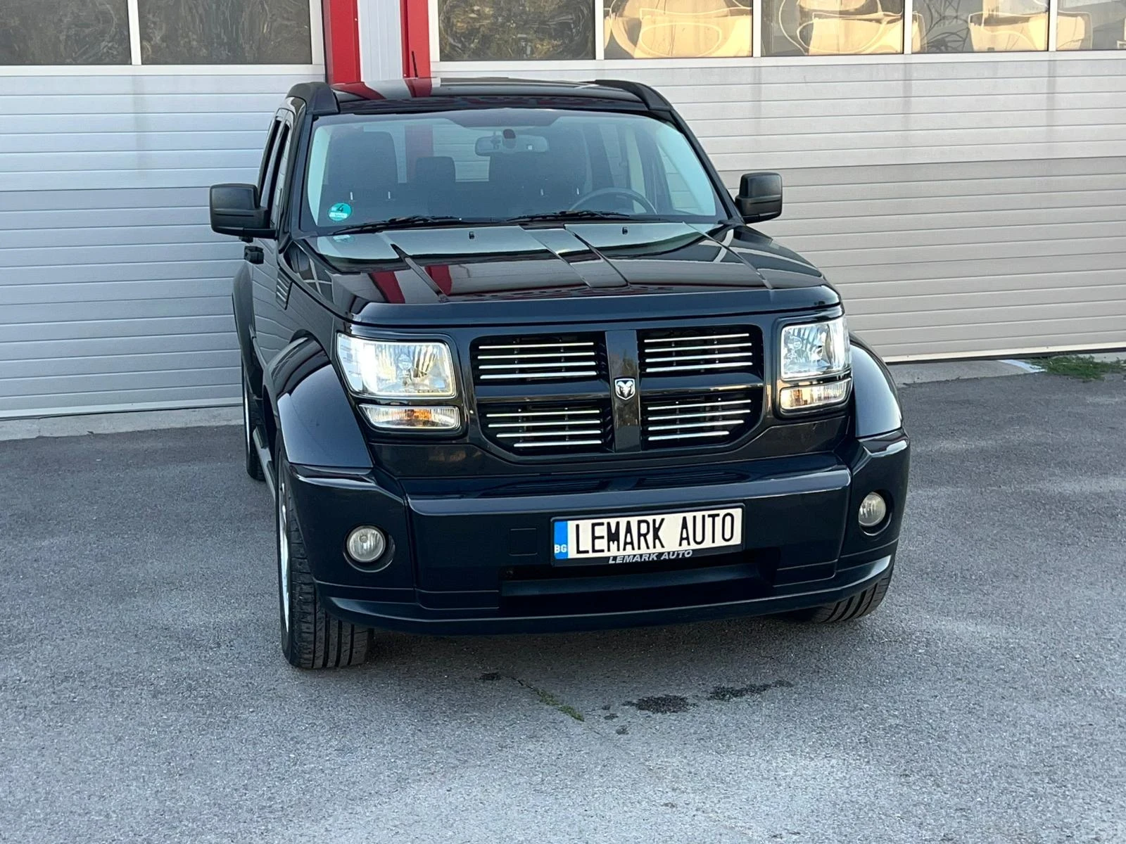 Dodge Nitro 2.8CRD AUTOMATIK 4X4 ЛИЗИНГ!!! - изображение 3