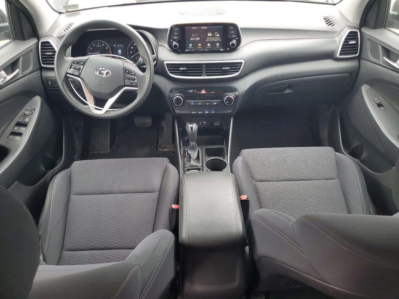 Hyundai Tucson 2.0* SE* ПЕРФЕКТНА* РЕАЛНИ КМ! - изображение 7