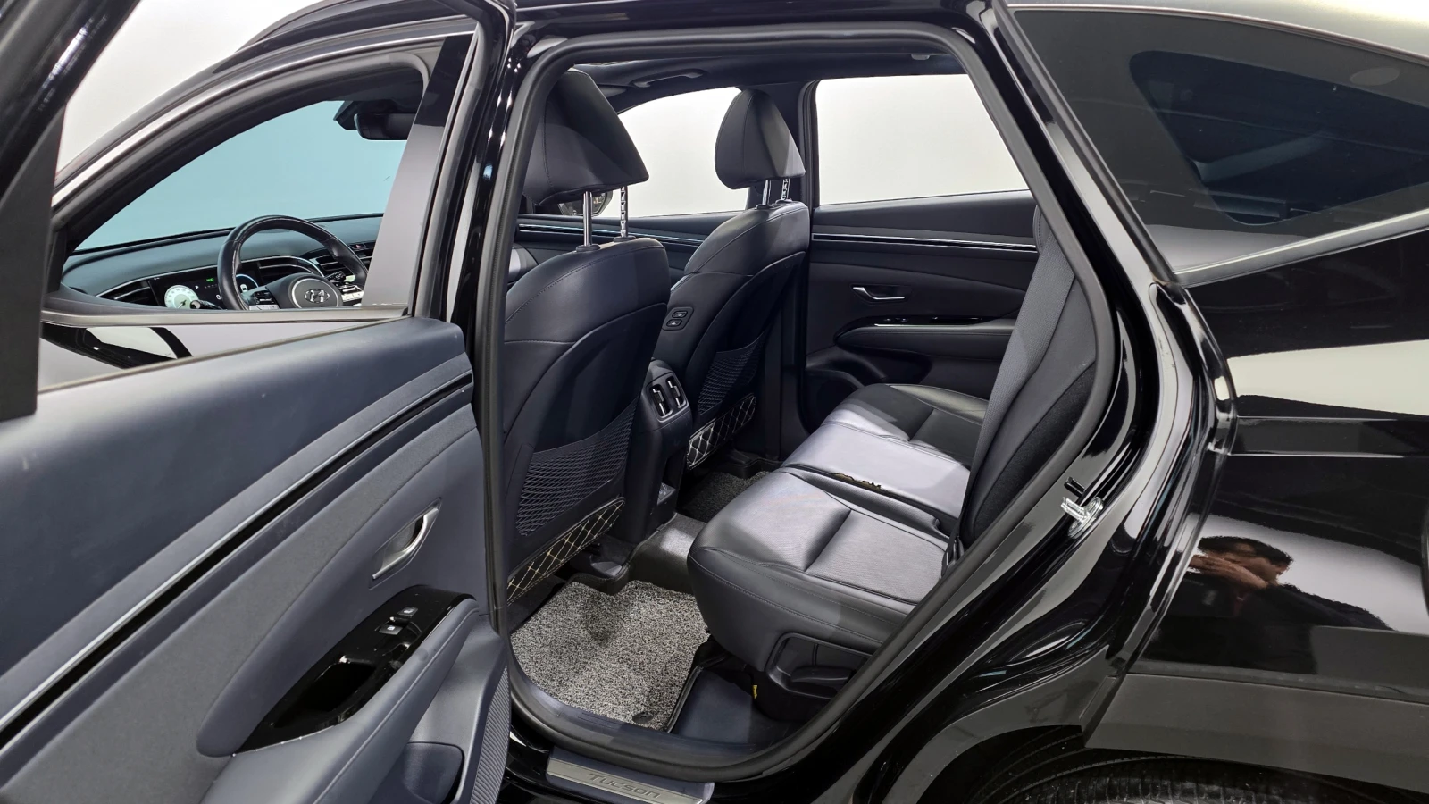 Hyundai Tucson 2.0CRDI/4x4/Пълна сервизна !!! - изображение 9