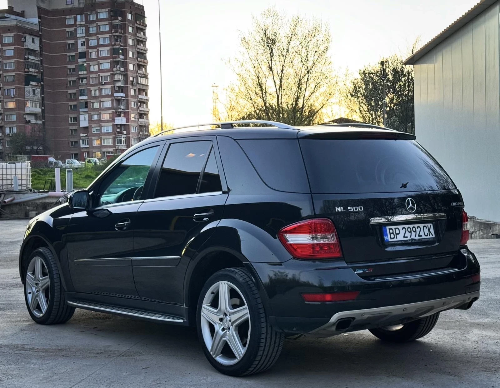Mercedes-Benz ML 500, снимка 11 - Автомобили и джипове - 54456672