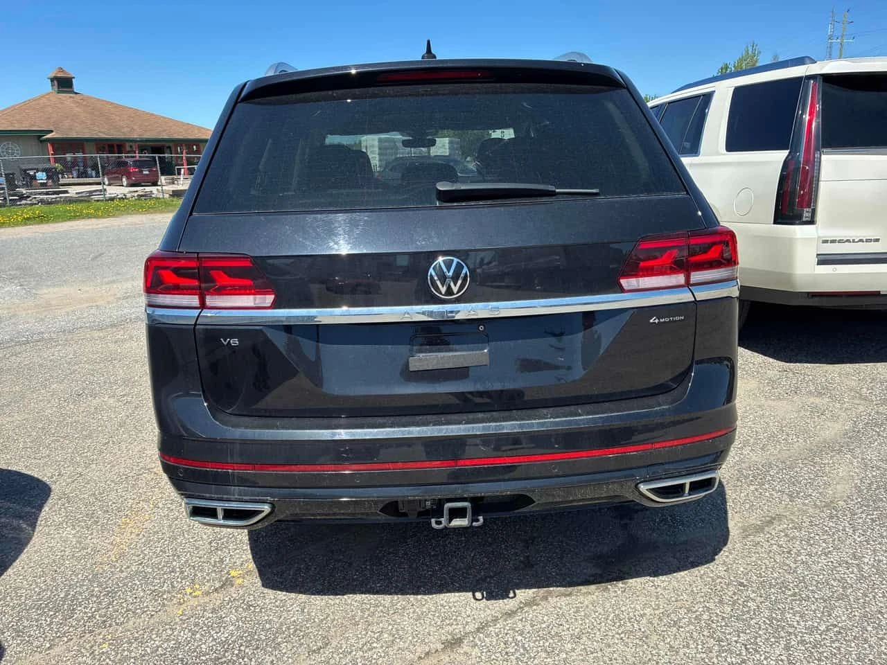 VW Atlas * Execline * 360 * ОБДУХВАНЕ * PANO, снимка 4 - Автомобили и джипове - 54642142
