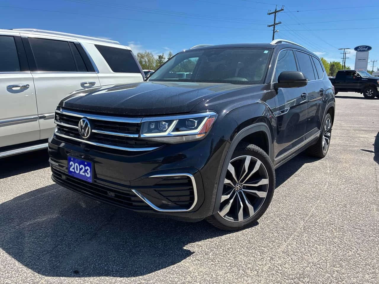 VW Atlas * Execline * 360 * ОБДУХВАНЕ * PANO, снимка 17 - Автомобили и джипове - 54642142