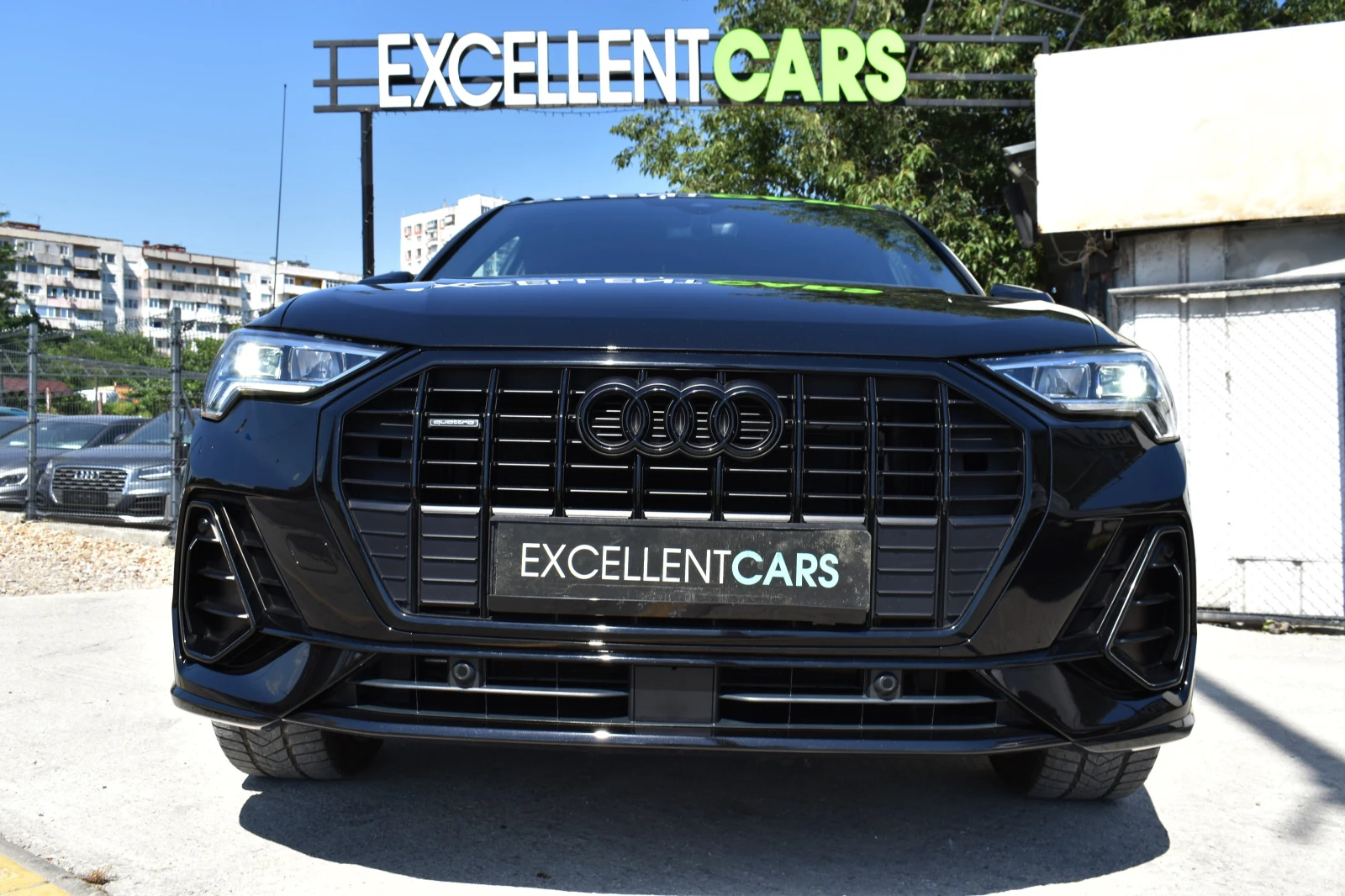 Audi Q3 2.0TDI* 200H.P* 3xS-LINE* DISSTRONIC* LINE_ASSIST*, снимка 6 - Автомобили и джипове - 55099227