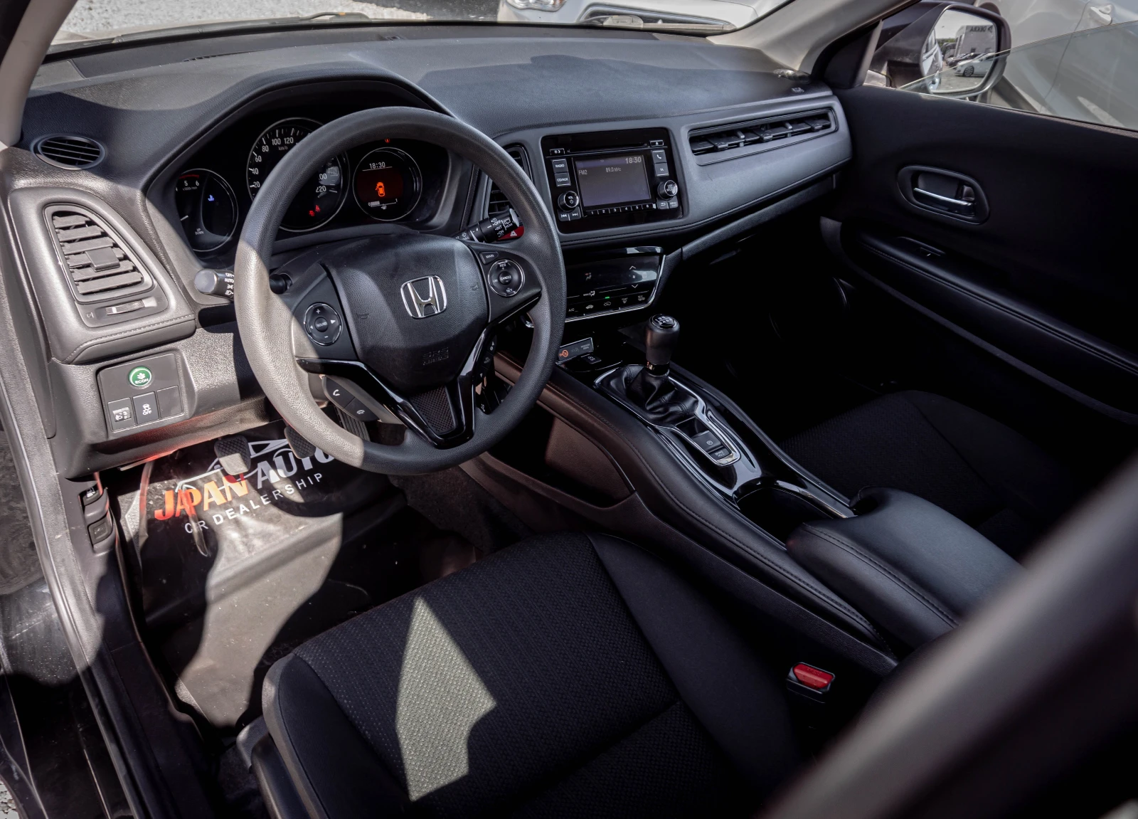 Honda Hr-v 1.6d ТОП! С ГАРАНЦИЯ! , снимка 8 - Автомобили и джипове - 55231132