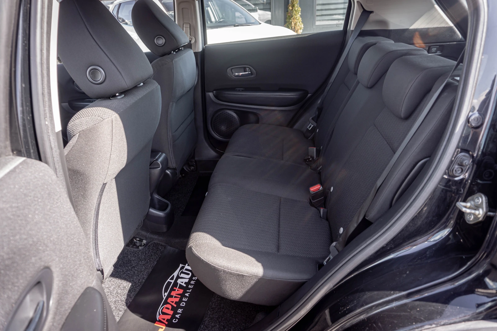 Honda Hr-v 1.6d ТОП! С ГАРАНЦИЯ! , снимка 12 - Автомобили и джипове - 55231132