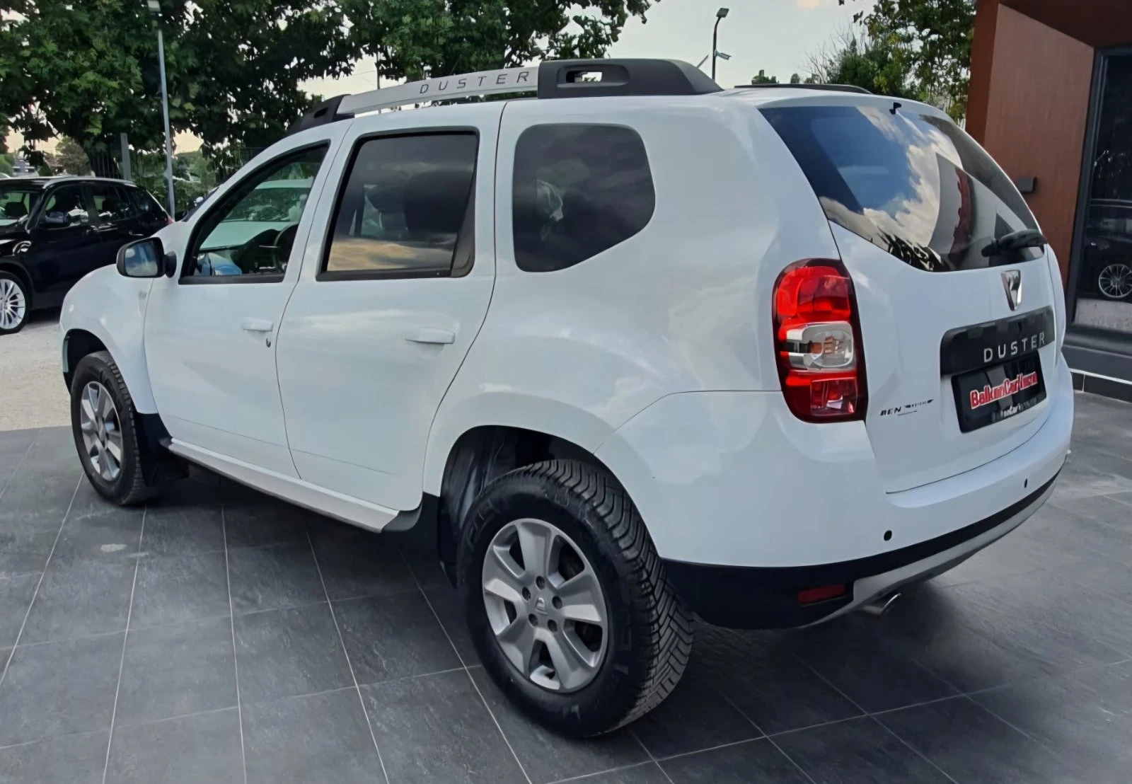 Dacia Duster 1.5DCI 110cv Автоматик Euro6B, снимка 3 - Автомобили и джипове - 55539407