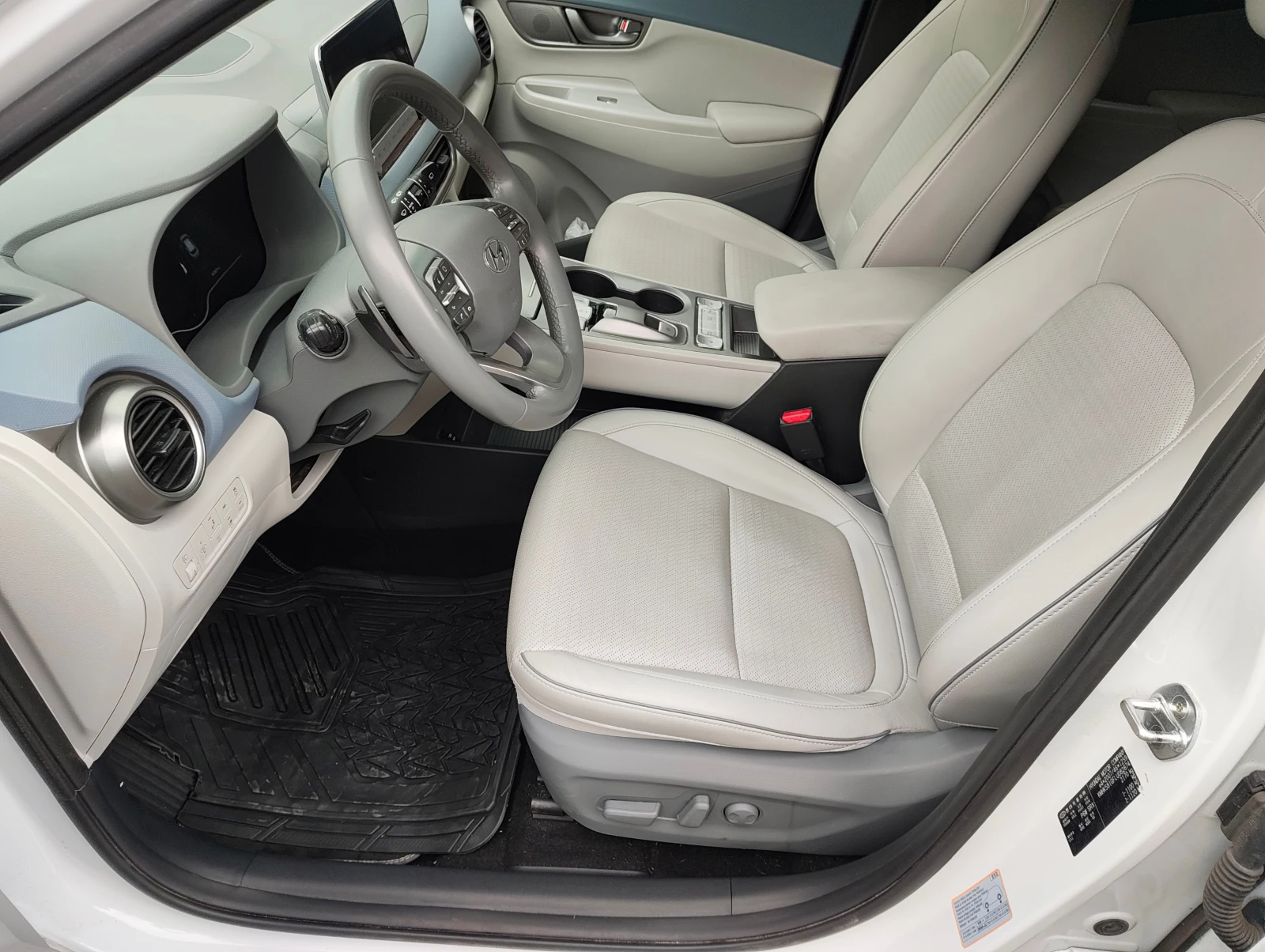 Hyundai Kona 64KWh* ПОРЪЧКОВ* LED* DISTRONIC* Tермопомпа* BLUEL