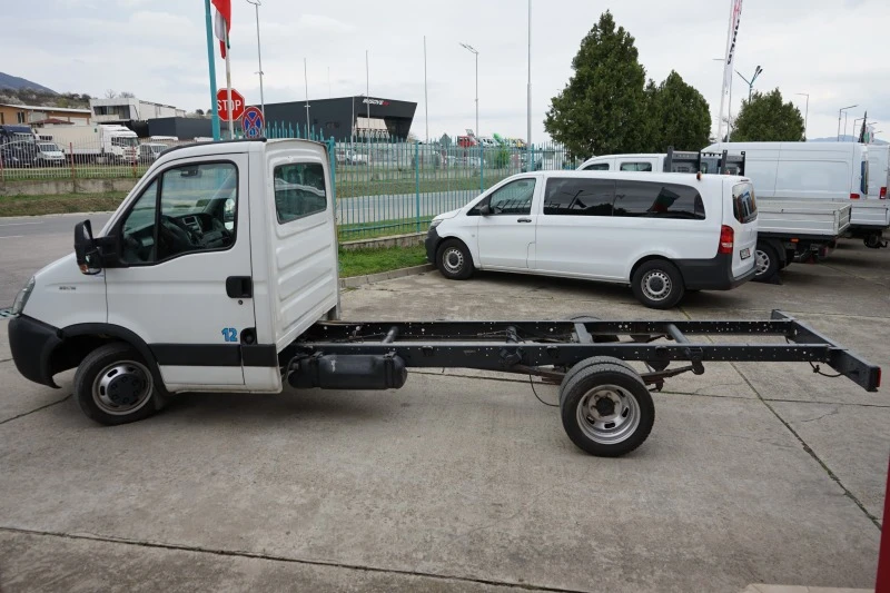 Iveco Daily 35c18* 3.0HPT* Климатик, снимка 8 - Бусове и автобуси - 44780565