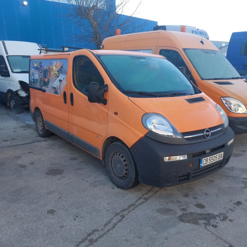 Opel Vivaro, снимка 4 - Бусове и автобуси - 49342488