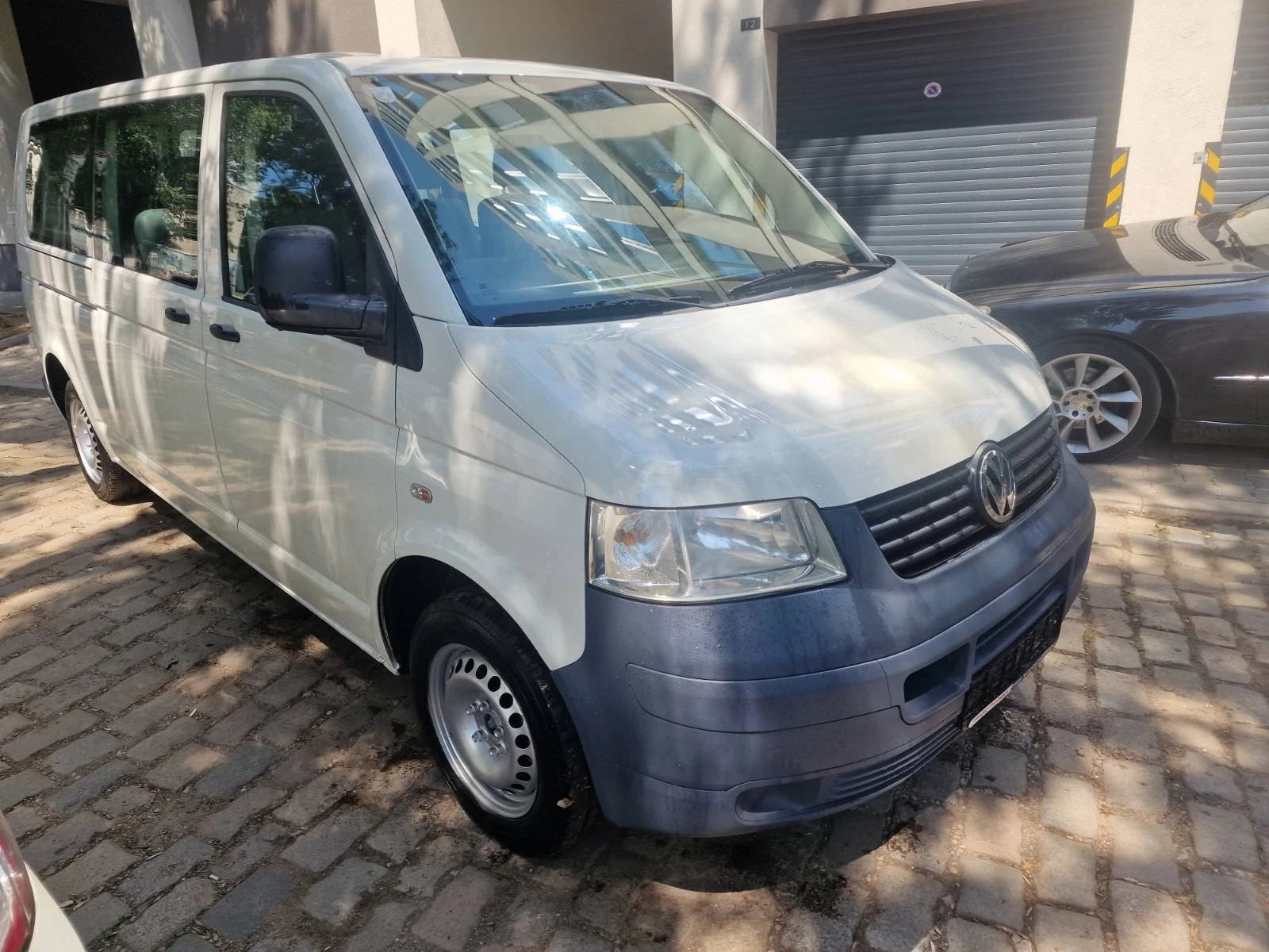 VW T5 2.5TDi, снимка 2 - Бусове и автобуси - 55407335