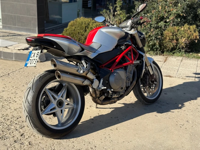 MV Agusta Brutale 910, снимка 3 - Мотоциклети и мототехника - 52421863