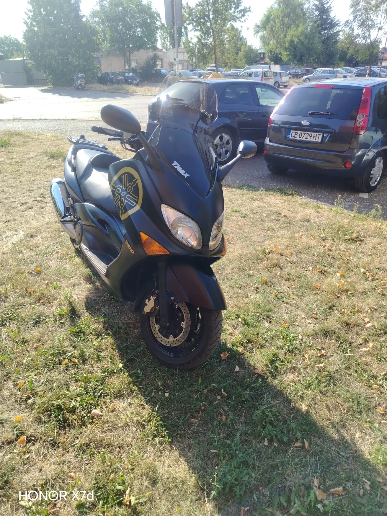 Yamaha T-max