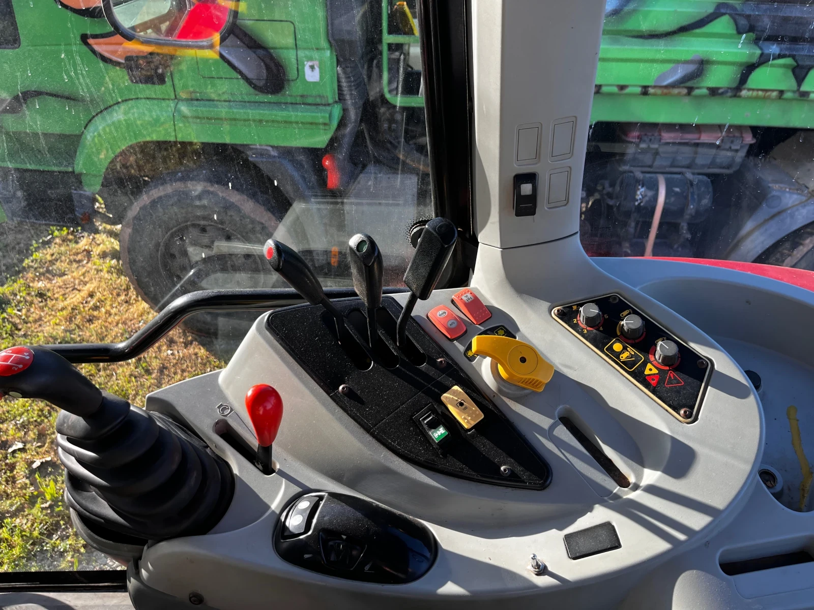 Трактор Massey Ferguson 5455, снимка 9 - Селскостопанска техника - 54325487