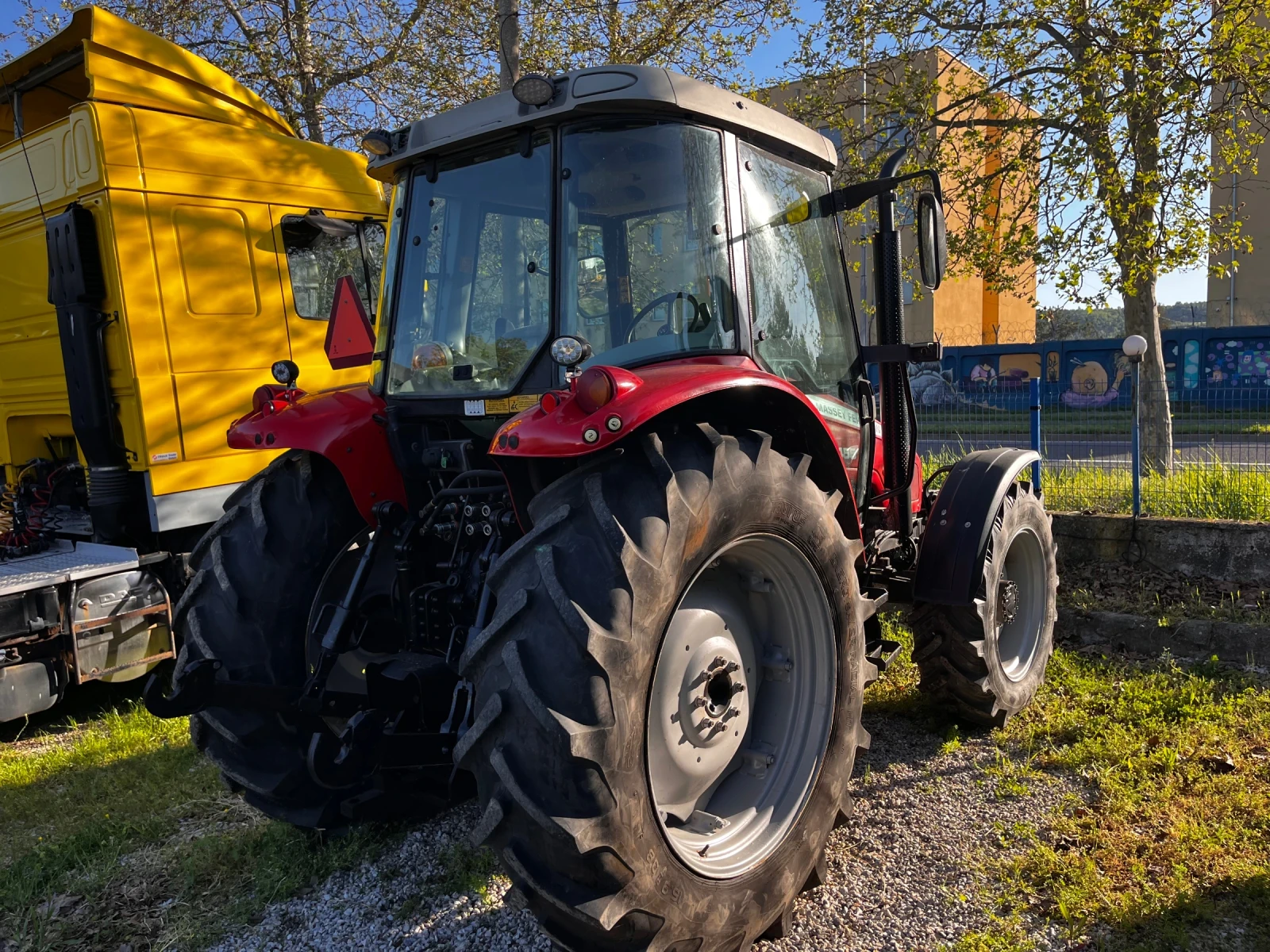 Трактор Massey Ferguson 5455, снимка 3 - Селскостопанска техника - 54325487