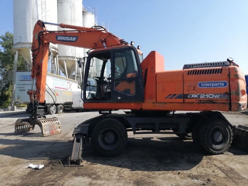 Багер DOOSAN DX210W, снимка 4 - Индустриална техника - 47457401