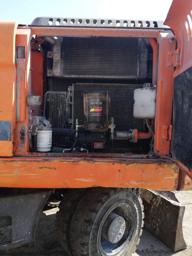 Багер DOOSAN DX210W, снимка 5 - Индустриална техника - 47457401