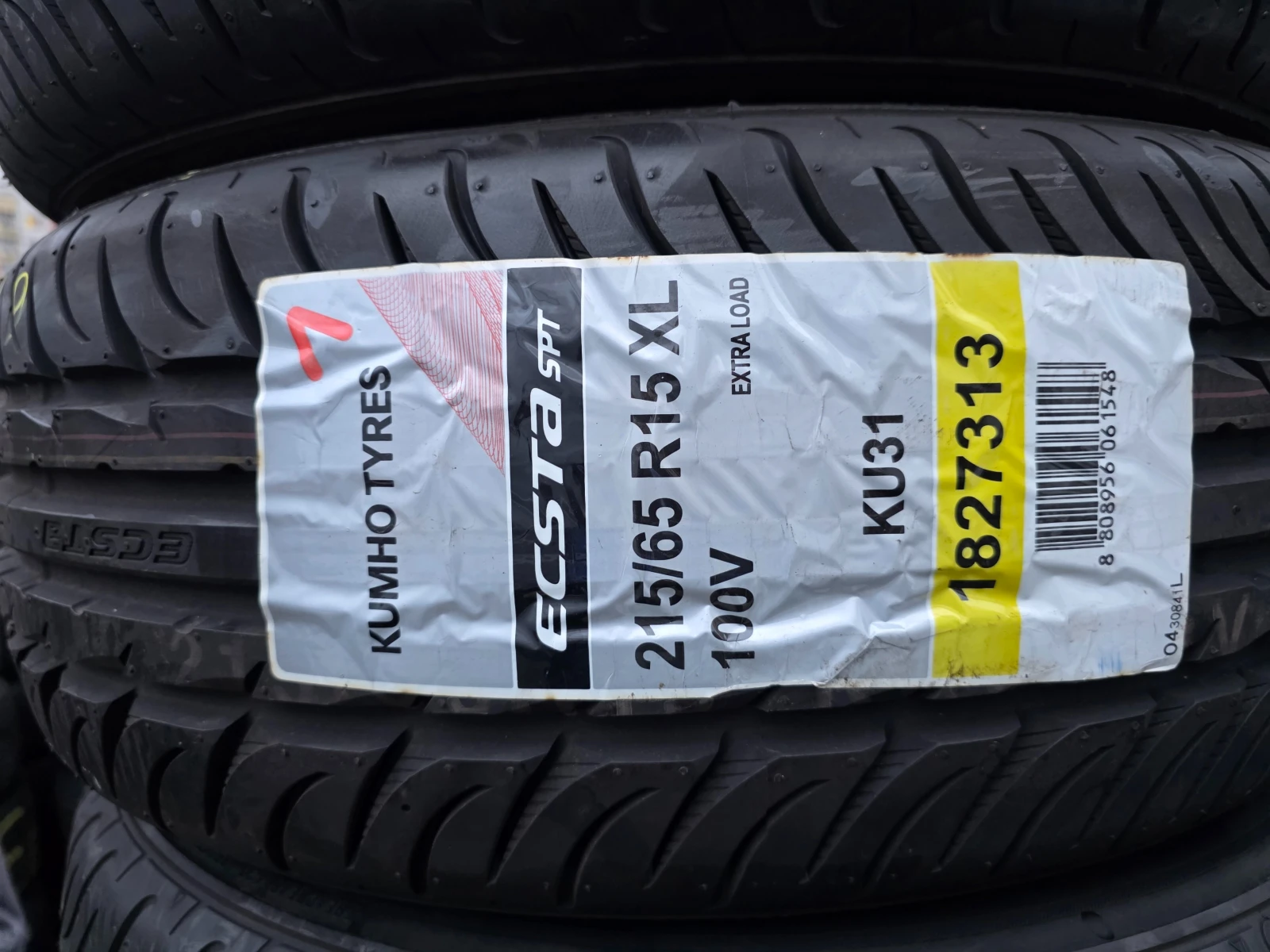 Гуми Летни 215/65R15, снимка 5 - Гуми и джанти - 53980965