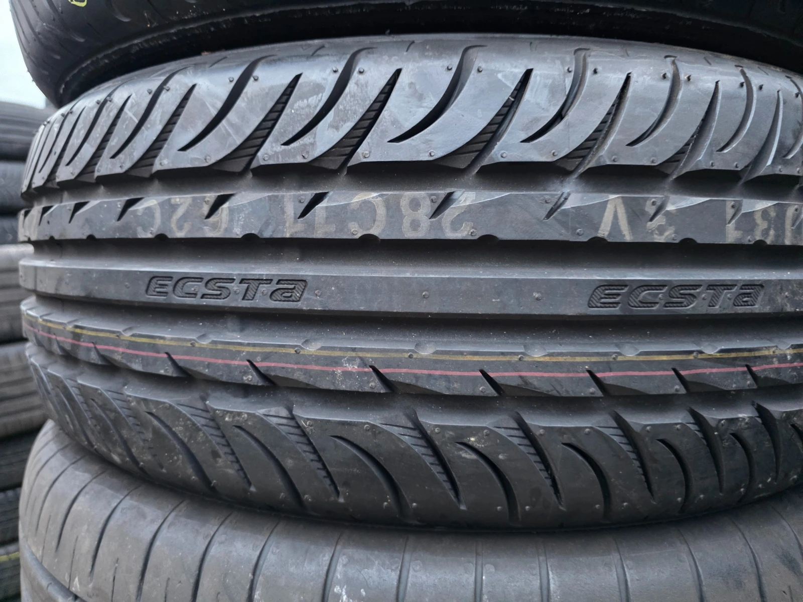 Гуми Летни 215/65R15