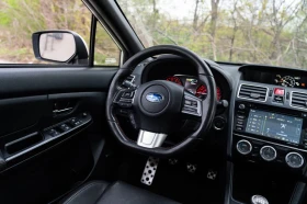 Subaru WRX * Manual* KEYLESS* Camera* ПОДГРЕВ* , снимка 9