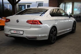 VW Passat RLine/2.0TDI/4Motion/Virtual/DSG/F1// | Mobile.bg    5