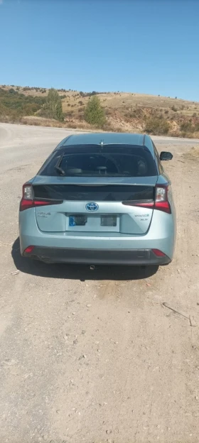 Обява за продажба на Toyota Prius 1.8i хибрид 4x4 ~32 999 лв. - изображение 1