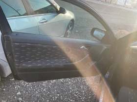 Mercedes-Benz C 200, снимка 9