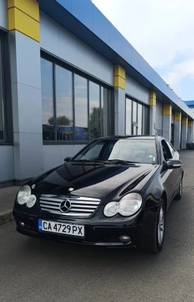 Mercedes-Benz C 200, снимка 16