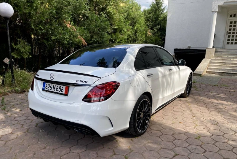 Mercedes-Benz C 300 AMG 9G Tronic 4MATIC PANO* KAMERA* , снимка 5 - Автомобили и джипове - 47012755