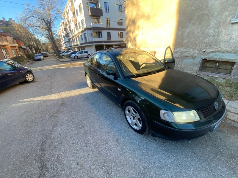 VW Passat, снимка 4 - Автомобили и джипове - 48099765