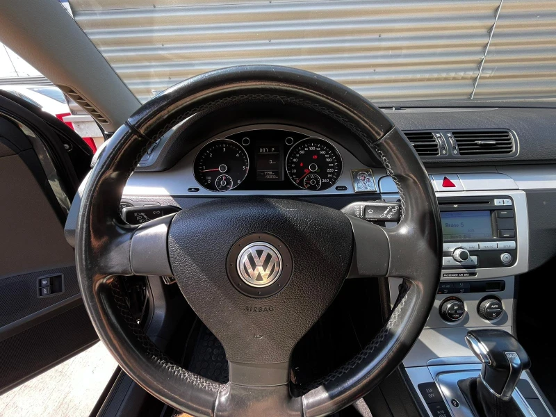 VW Passat, снимка 11 - Автомобили и джипове - 48834322