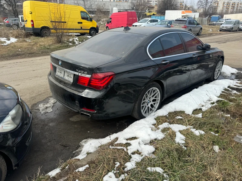 BMW 740, снимка 12 - Автомобили и джипове - 49335165