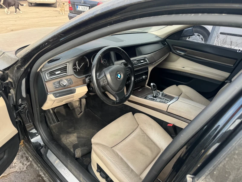 BMW 740, снимка 9 - Автомобили и джипове - 49335165