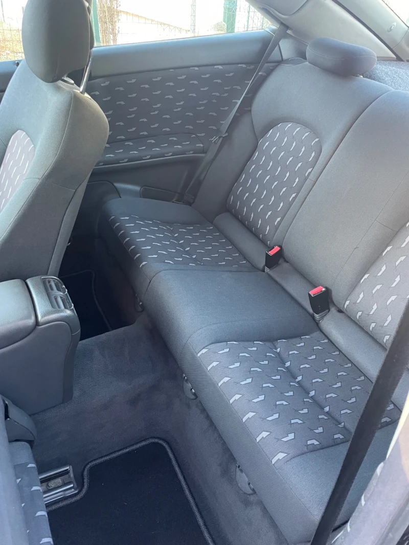 Mercedes-Benz C 200, снимка 3 - Автомобили и джипове - 52486695