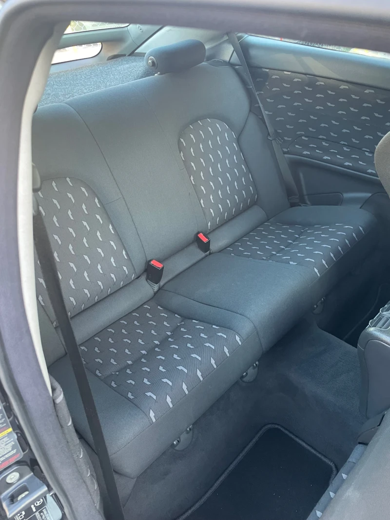 Mercedes-Benz C 200, снимка 8 - Автомобили и джипове - 52486695